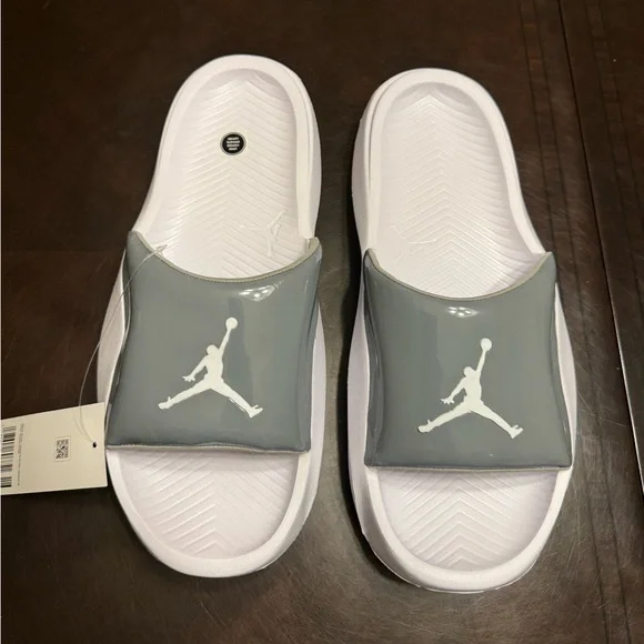 New Nike Air Jordan Slides Sandals Gray White Size US 11 - Picture 3 of 13